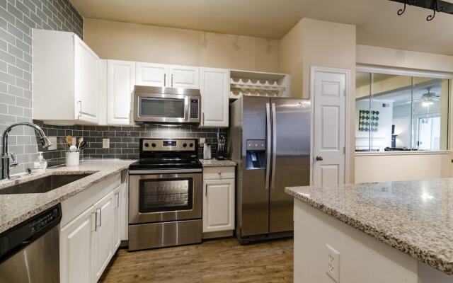 Stay Smart Texas Street Uptown Downtown