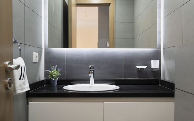 ZUR Studios & Suites