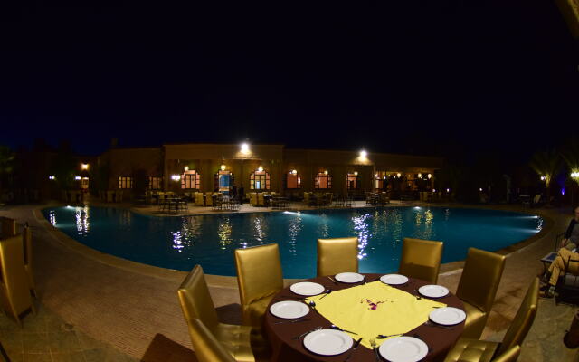Palms Hotel Club