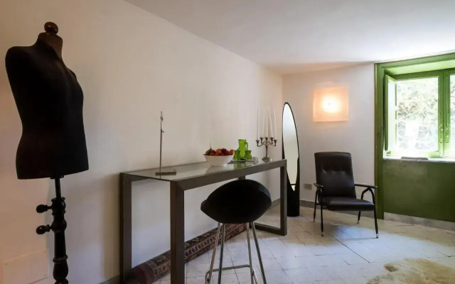 Surplus Charming Apartment