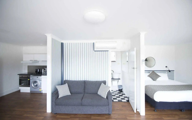 Siesta Central Apartments