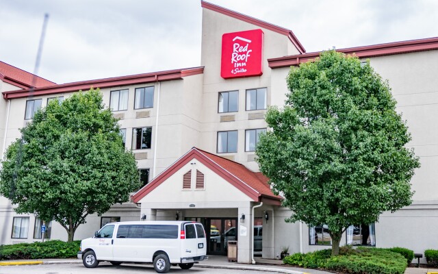 Red Roof Inn & Suites Indianapolis Airport