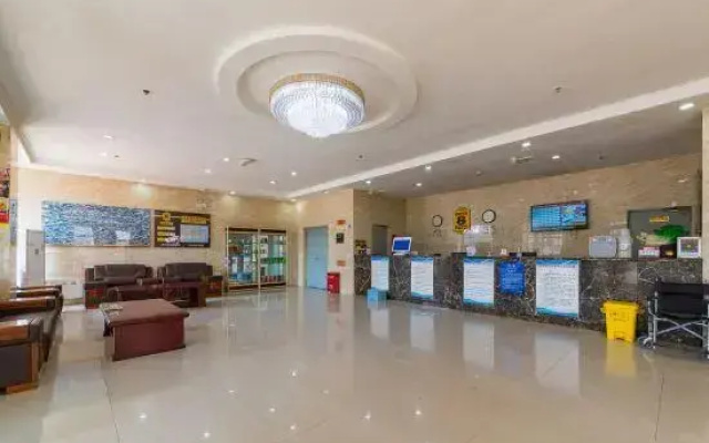 Super 8 by Wyndham Tangshan Qianan Passengers Terminal