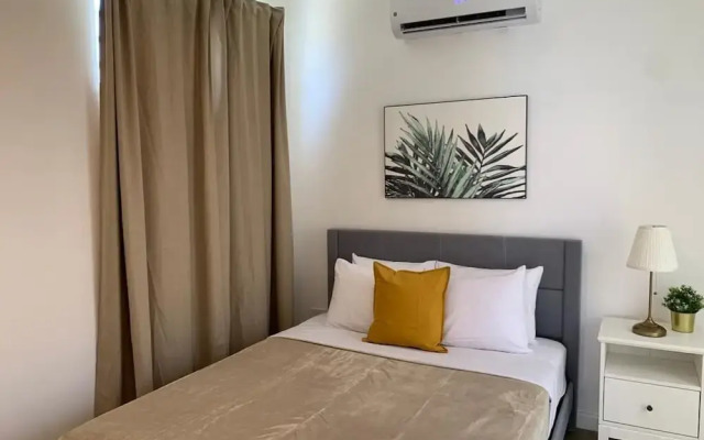 Villas at Auxilio Mutuo 101
