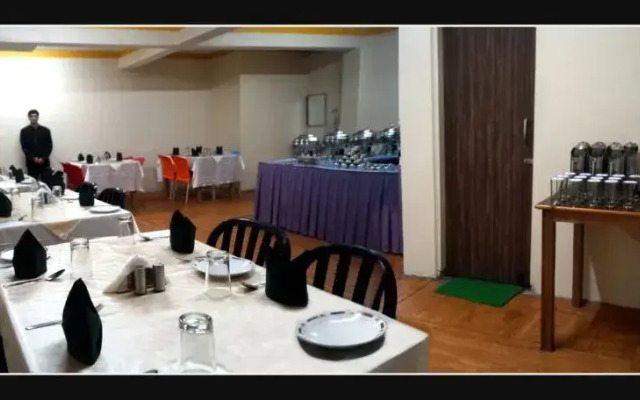 Hotel Adarsh Annexe by Goroomgo