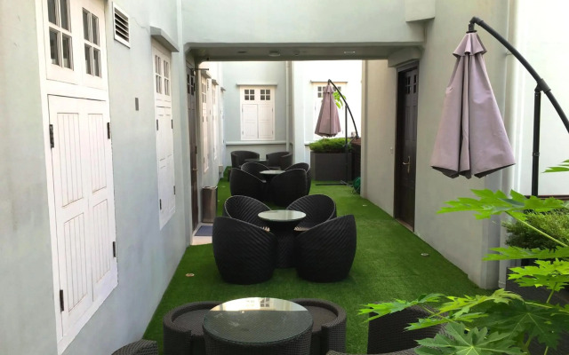 Bliss Hotel Singapore