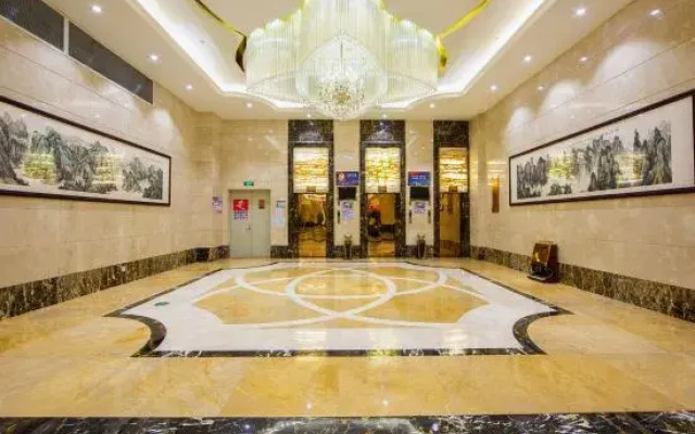 Pioneer Hotel