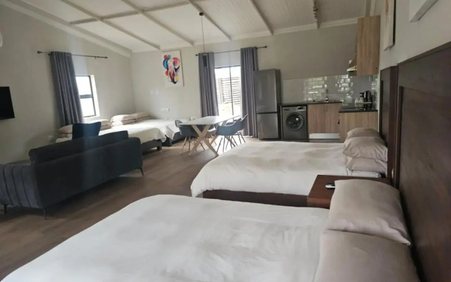 Shumba Valley Lodge