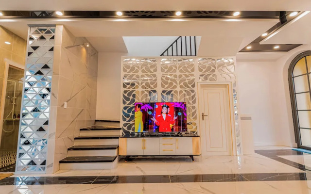 Luxury 3 br La Fleur Villa-Novaworld PT