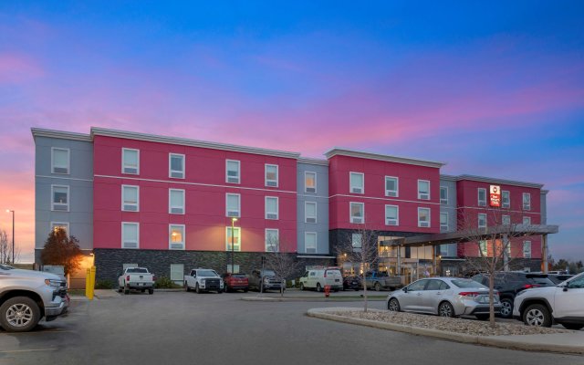 Best Western Plus Airport Inn & Suites