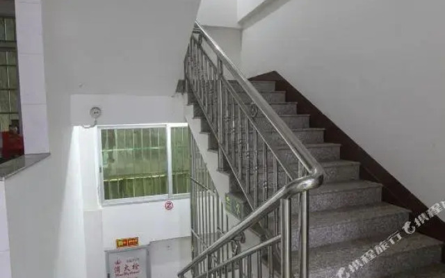 Jiayi Inn