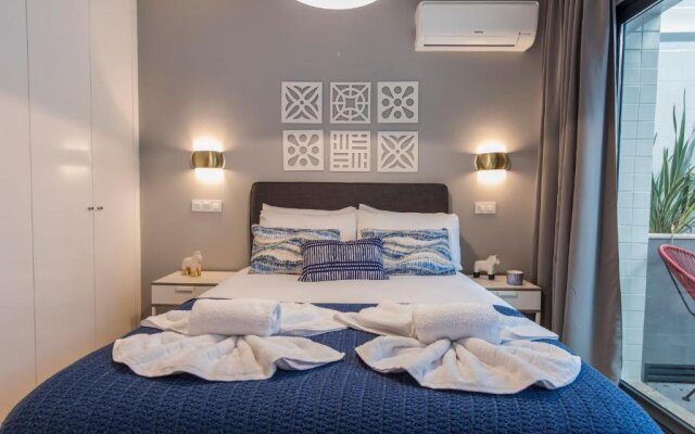 Lovelystay - Modern And Colourful Flat in the Heart of Graça