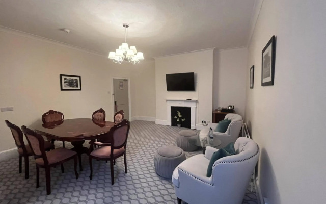 Avisford Park Hotel