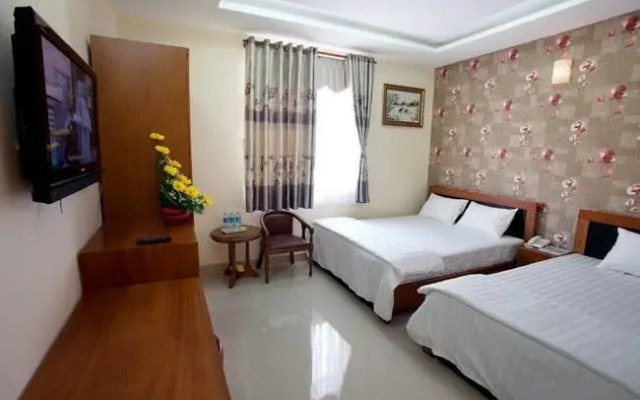Tin Hoa Hotel 1