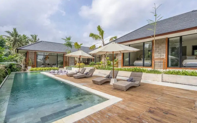 Villa The Kayu by GORO