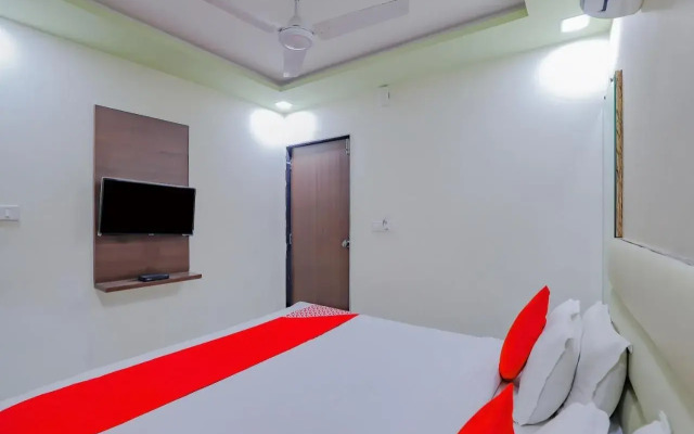OYO 72759 Hotel Greenwood
