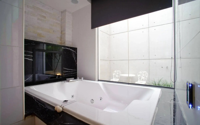 Zhen 13 Villa Motel