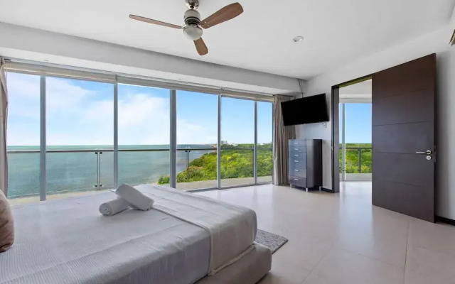 Beautiful Beachfront Apartments