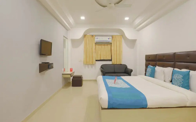 OYO Flagship 321 Vastrapur Ahmedabad