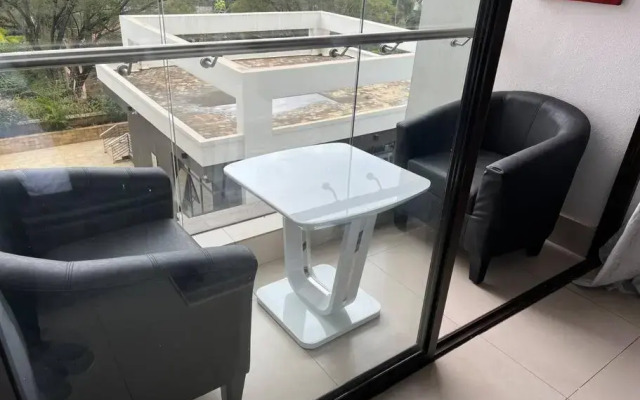 Lovely , cozy 1 bedroom with pool