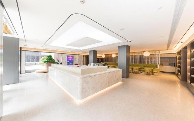Ji Hotel (Shanghai Longbai Xincun Metro Station)