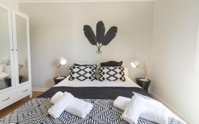 Lovelystay - Bonsai Light And Comfort Flat