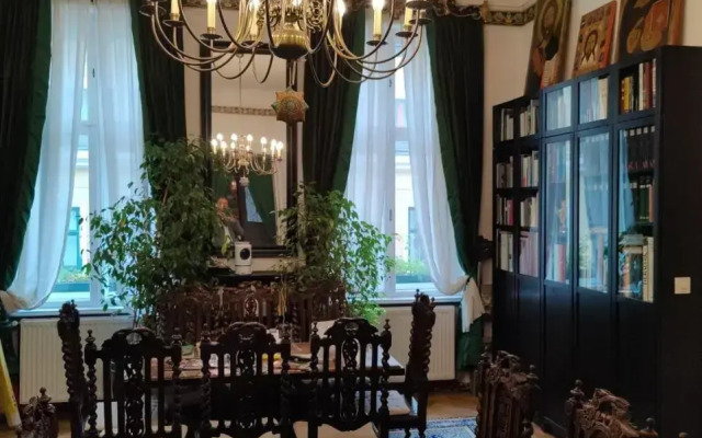 B&B near Castle