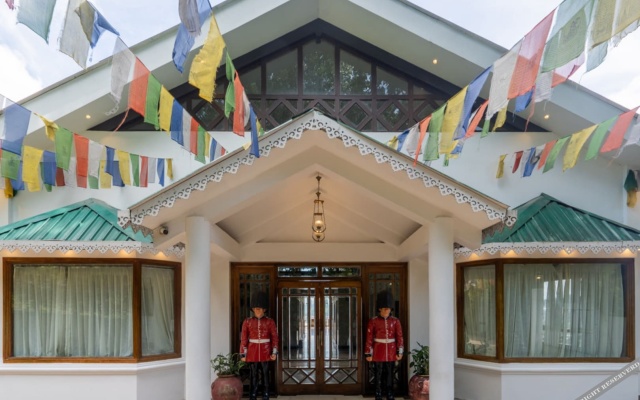 Summit Lillium Hotel & Spa