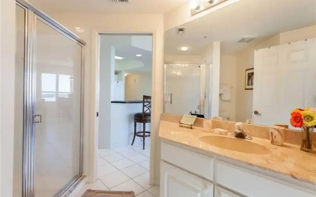 Island Beach Club 304 - Two Bedroom Condo