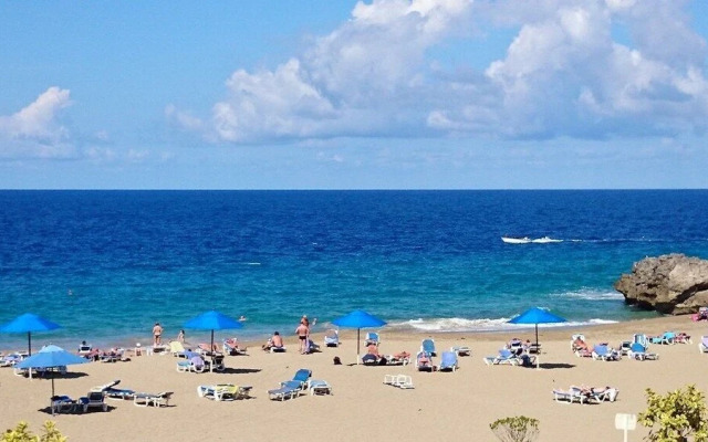 Rosil Place Aparthotel by the Beach
