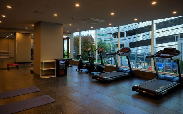 Workers Hotel Daejeon by Aank