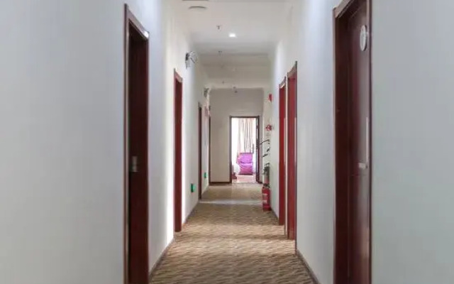 Mirren Hotel (Wuhan Hubei University of Technology La Defense Branch)