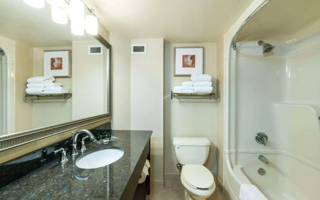 Allure Hotel & Conference Centre, Ascend Hotel Collection