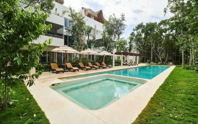 Amazing Apartment With Pools Gym BBQ Yoga Deck