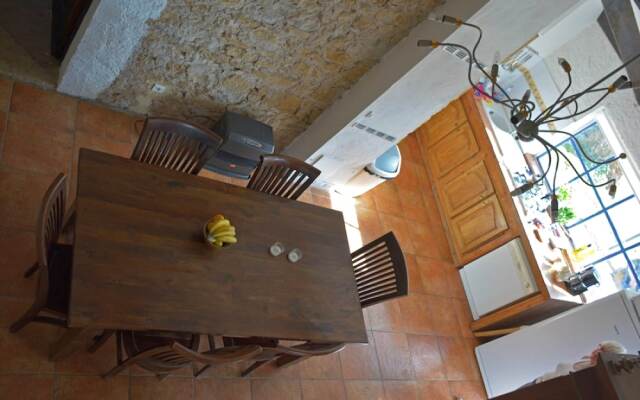 Wonderful location for weddings and parties by French château