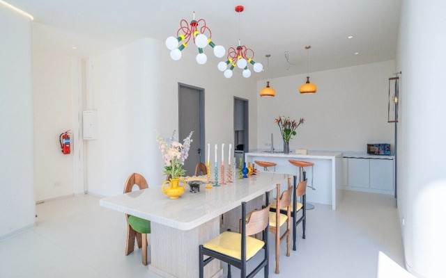 Pool villa with slide karaoke kitchen