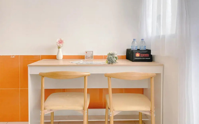 New Furnished And Comfy 2Br Menteng Square Apartment
