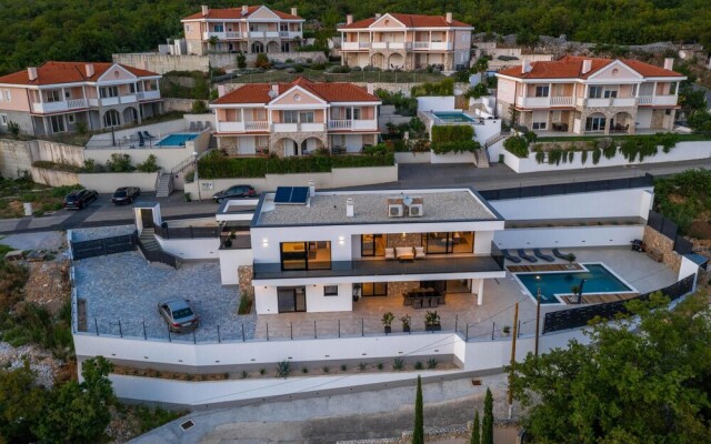 Beautiful Home in Crikvenica With Outdoor Swimming Pool, Wifi and 4 Bedrooms