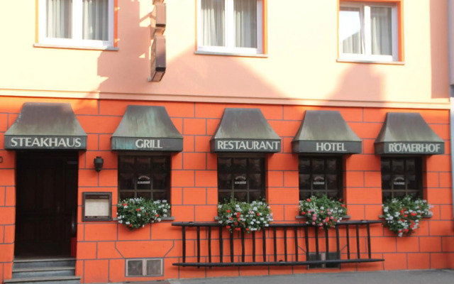 HOTEL RIESENJunior by Trip Inn