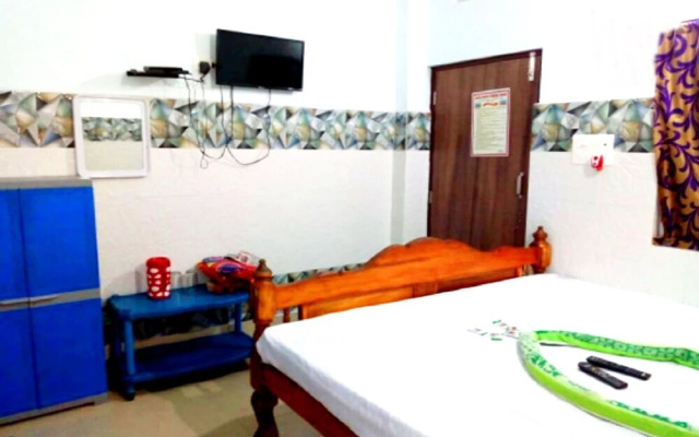 Goroomgo Pranab Sadan Puri