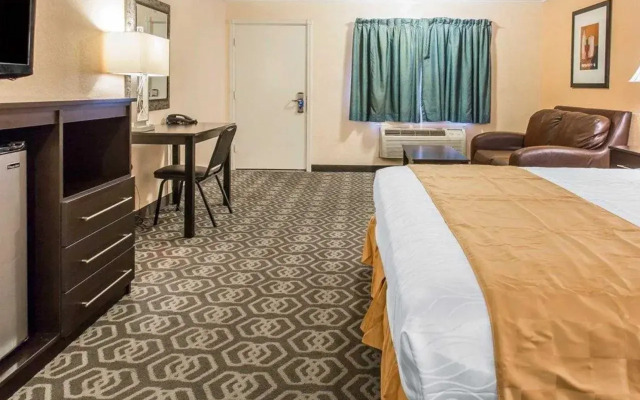 Rodeway Inn & Suites Colton - Riverside