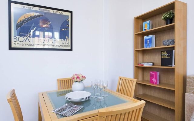 Incredibly Central Neat 2BR Flat!