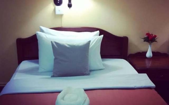 Small Hotel