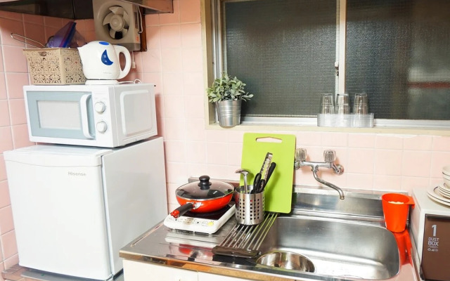 Yokohama Classic Apartment