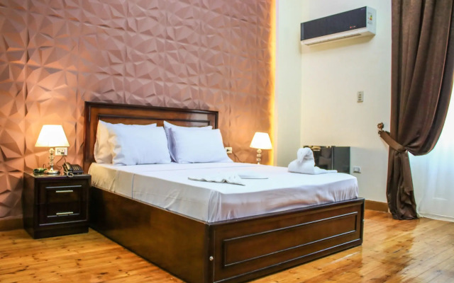 Midtown Hostel