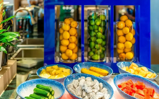 Holiday Inn Chongqing Data Valley by IHG