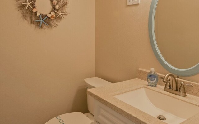 Beautiful Seashell/ Pool Star5vacations