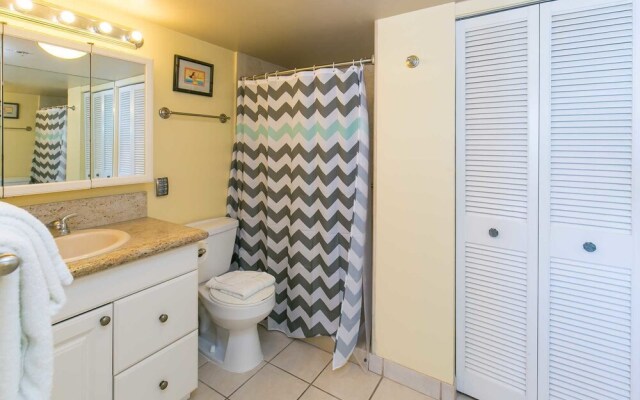 1777 Ala Moana Blvd-4 by RedAwning