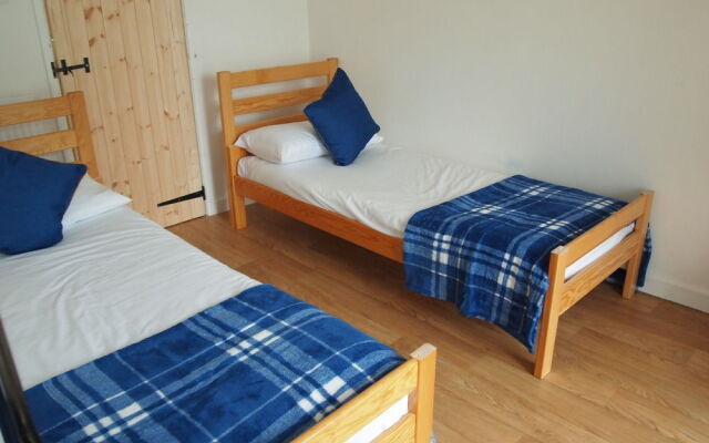 Elemental Surf Lodge