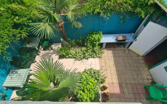 Uyut Guest House